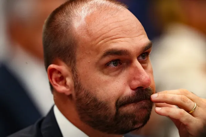 Conselho de Ética da Câmara instaura processo que pode cassar Eduardo Bolsonaro