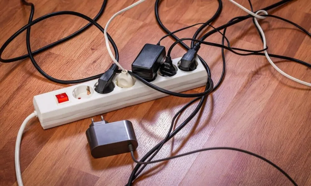 Extensões elétricas: saiba quais aparelhos não devem ser ligados a elas