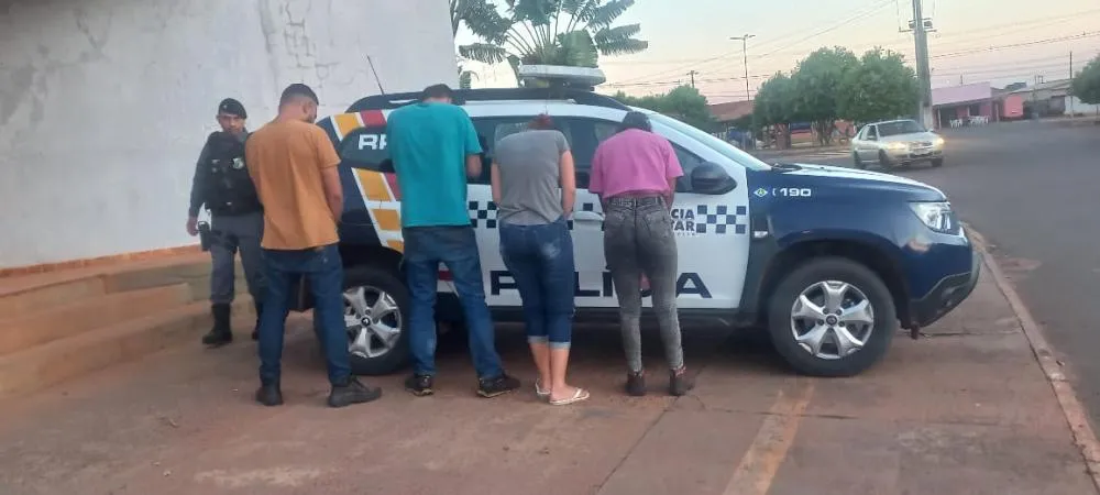 Polícia Militar de Alto Taquari apreende armas e detém quatro suspeitos no distrito do Buriti