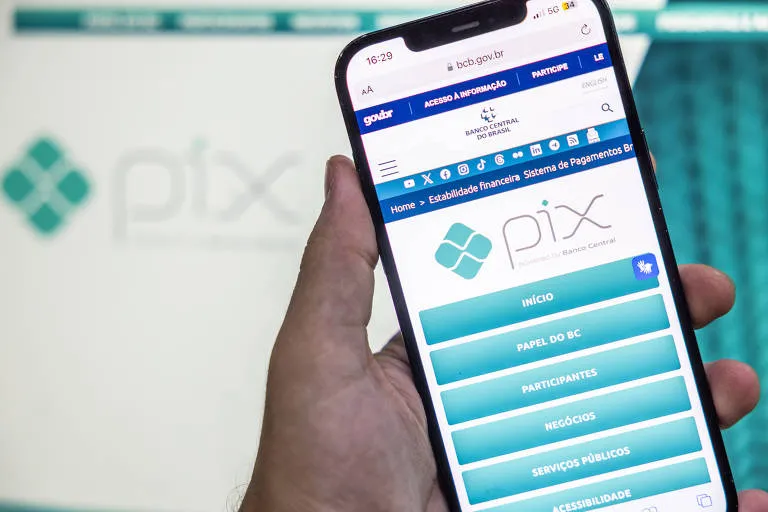 PIX fora do ar: usuários relatam problemas com o sistema de pagamentos em diferentes bancos