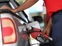 Gasolina pode ficar até R$ 0,09 mais barata após redução da Petrobras nas refinarias