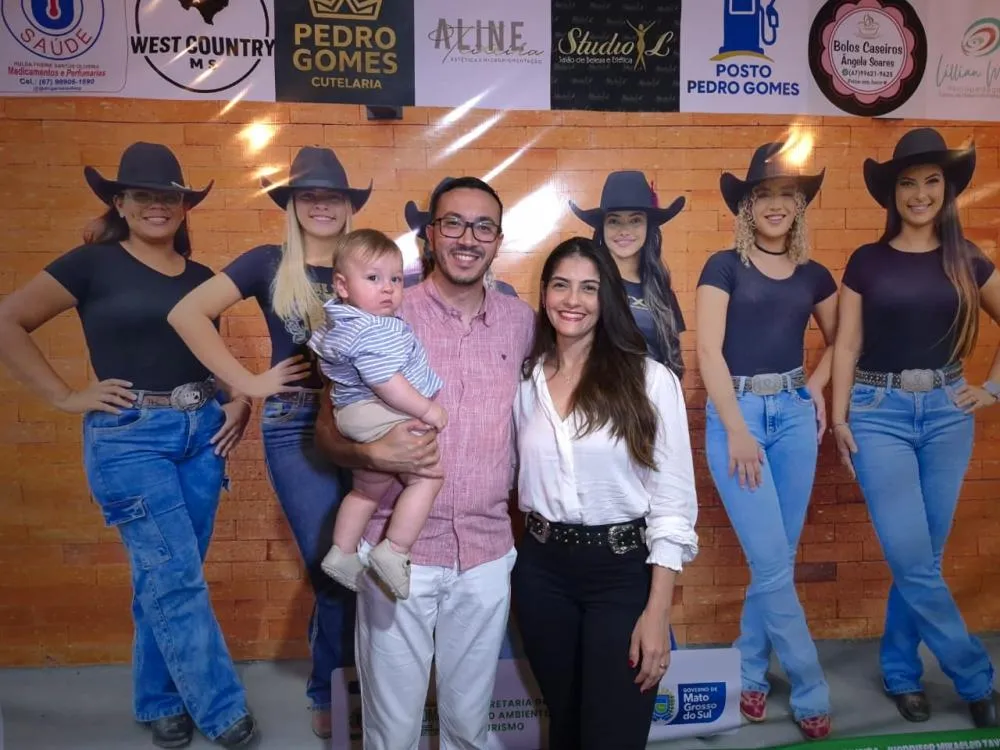 Pedro Gomes escolhe Rainha do Rodeio 2025 e abre oficialmente as comemorações dos 62 anos da cidade