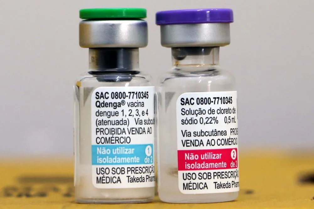 Vacina contra dengue começará a ser aplicada em profissionais da saúde em janeiro