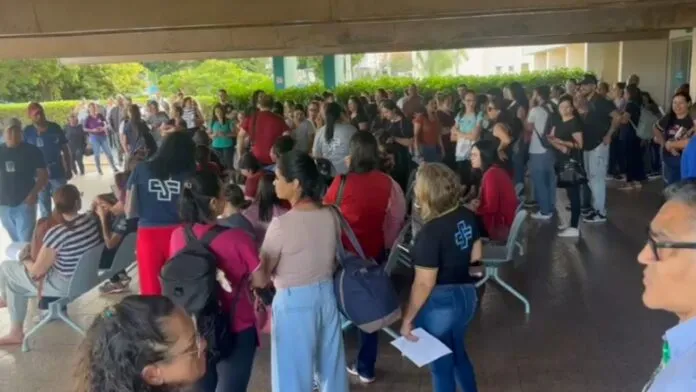 Funcionários da Santa Casa de Campo Grande entram em greve após atraso no pagamento do 13º salário