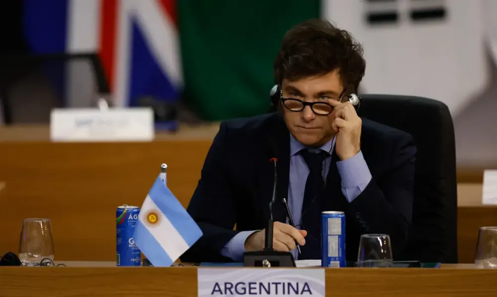 Presidente da Argentina diz apoiar Bolsonaro e critica “socialismo do século 21” no Brasil