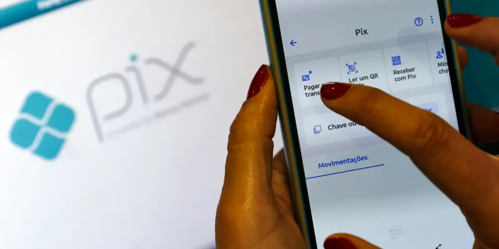 Receita desmente boatos sobre “taxa do Pix” que circulam nas redes sociais