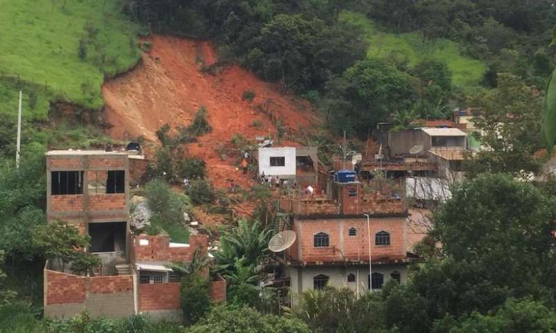 Mortes no período chuvoso saltam para 41 em Minas, diz Defesa Civil