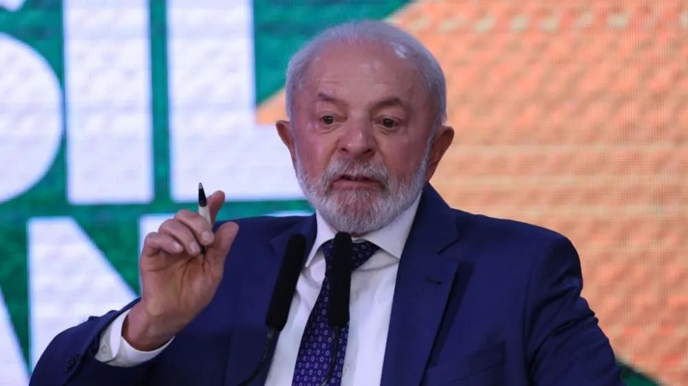Lula diz que assessor de Trump está proibido de entrar no Brasil