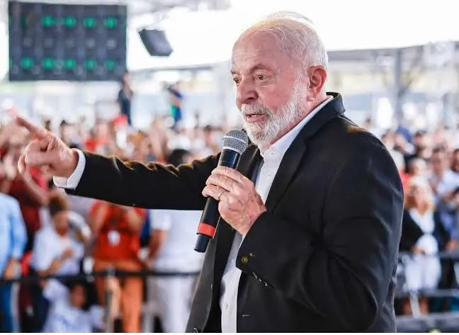 Lula chega a Campo Grande para abertura da COP15 da ONU sobre espécies migratórias