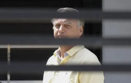PGR é favorável à prisão domiciliar para Bolsonaro: 'estado de saúde demanda atenção constante e atenta'