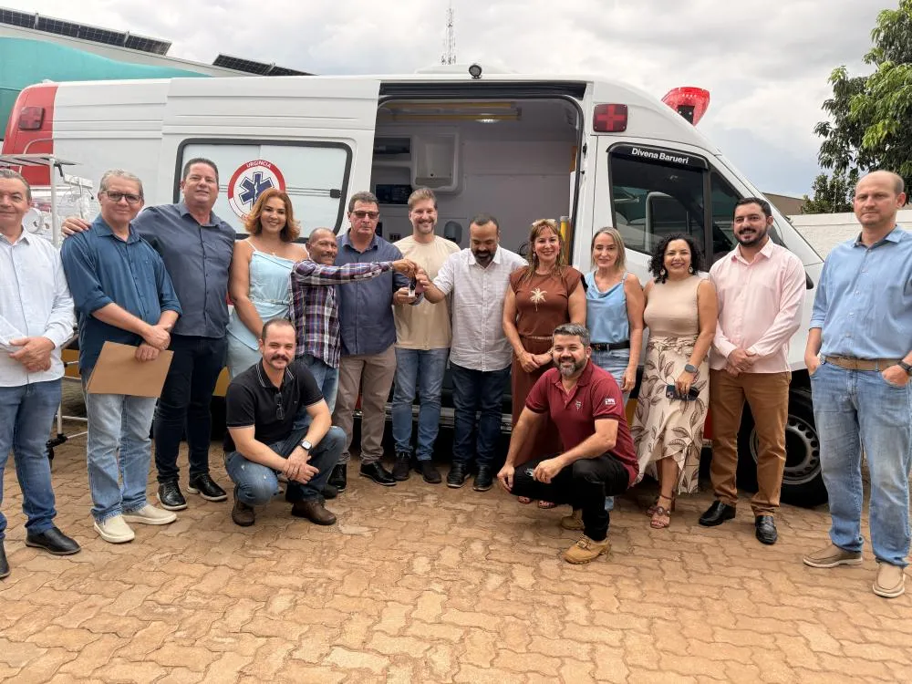 Sonora recebe ambulância de última geração e entrega títulos de regularização fundiária a 26 famílias