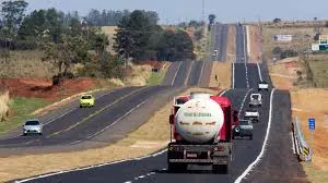 Sem restrição de tráfego, carretas estão liberadas nas rodovias de MS no feriado 