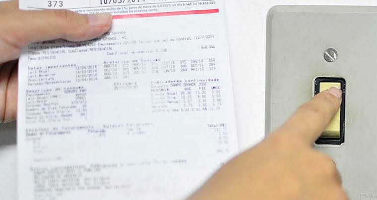 Aneel define que conta de luz não terá cobrança extra em fevereiro