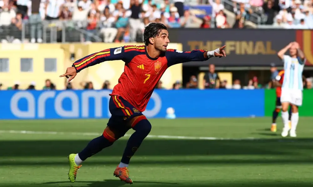 Espanha domina Argentina, vence na prorrogação e leva o bi da Copa