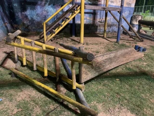 Criança morre após ser atingida na cabeça por pedaço de escorregador em Corumbá