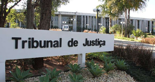 Em MS mulher será indenizada por ficar com cabelo preto após comprar tinta para ficar loira